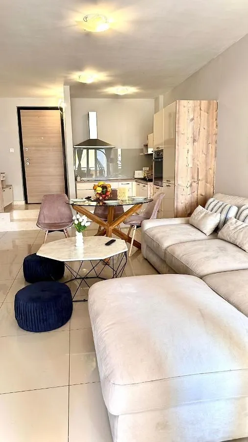 Apartment Gabrielle With Private Parking 普拉