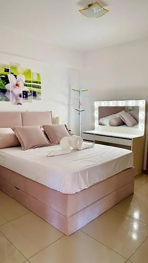 Apartment Gabrielle With Private Parking 普拉 0*,